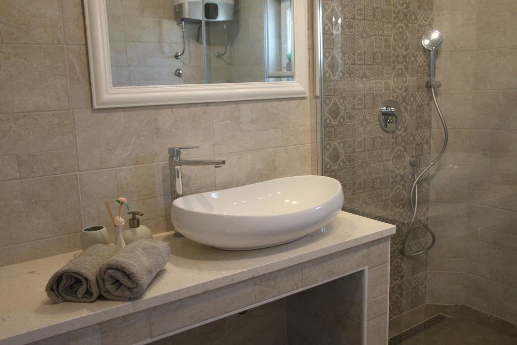 Apartments & Villa Tisno Оброваць Екстер'єр фото